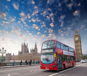 UK transport workers "routinely denied access to toilets"
